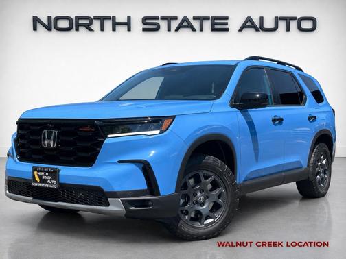 Diffused Sky Pearl 2024 Honda Pilot TrailSport