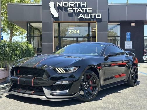 Shadow Black 2018 Ford Shelby GT350R Base