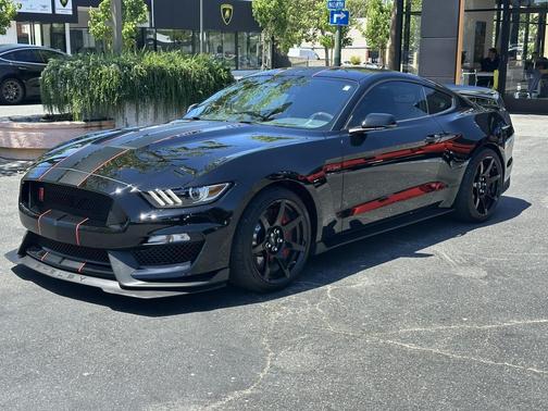 Shadow Black 2018 Ford Shelby GT350R Base