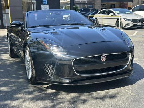 Narvik Black 2019 Jaguar F-TYPE P300