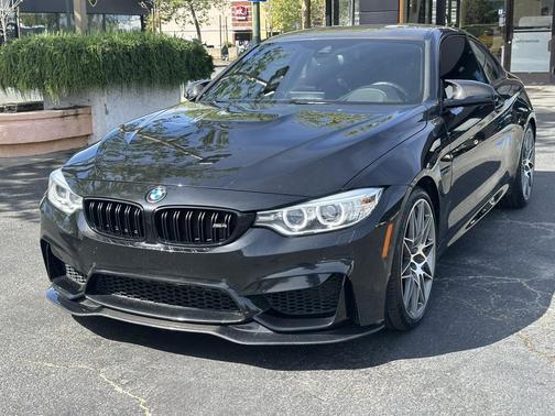 Black Sapphire Metallic 2016 BMW M4 Base