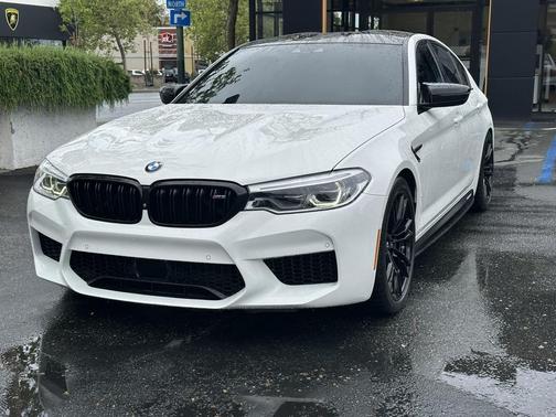 Alpine White 2019 BMW M5 Competition