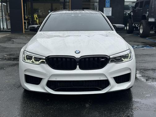 Alpine White 2019 BMW M5 Competition