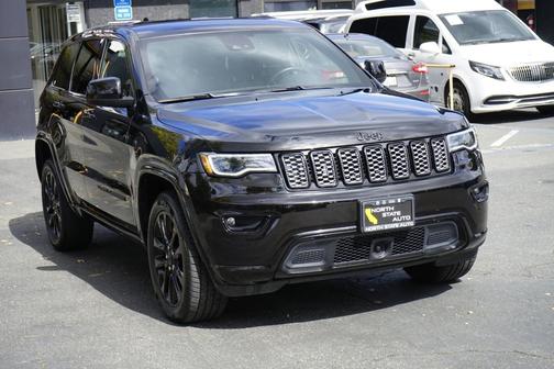 2021 Jeep Grand Cherokee Laredo