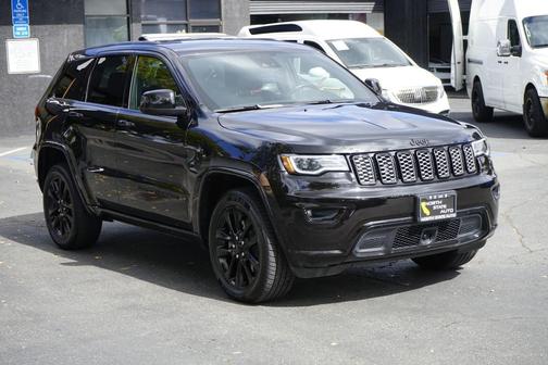 2021 Jeep Grand Cherokee Laredo