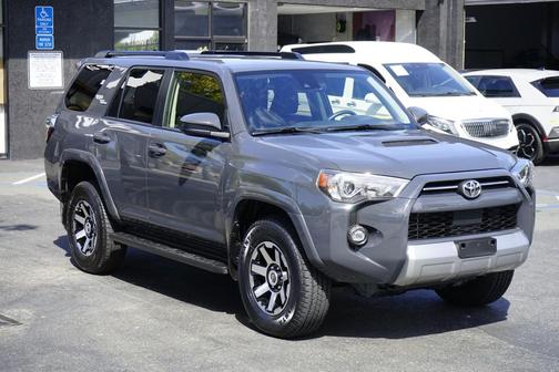 2024 Toyota 4Runner TRD Off Road