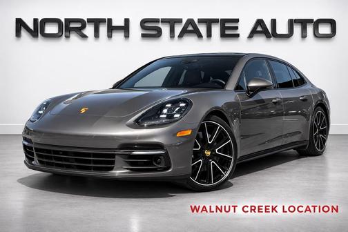 2018 Porsche Panamera 4