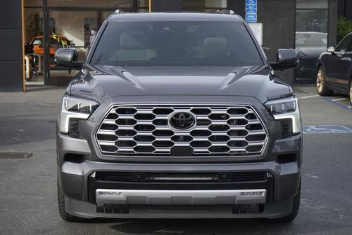 2024 Toyota Sequoia Capstone