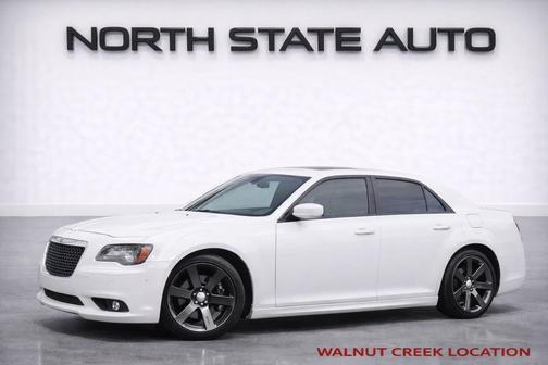 2014 Chrysler 300 SRT8