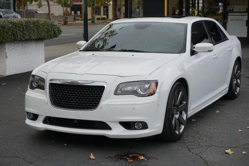 2014 Chrysler 300 SRT8