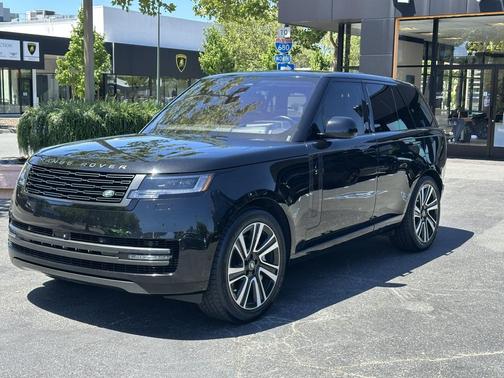 Santorini Black Metallic 2023 Land Rover Range Rover P530 SE