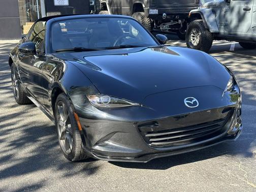 Jet Black Mica 2017 Mazda MX-5 Miata RF Club