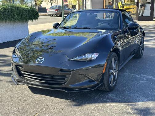 Jet Black Mica 2017 Mazda MX-5 Miata RF Club