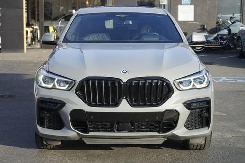 2023 BMW X6 M50i