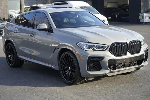 2023 BMW X6 M50i