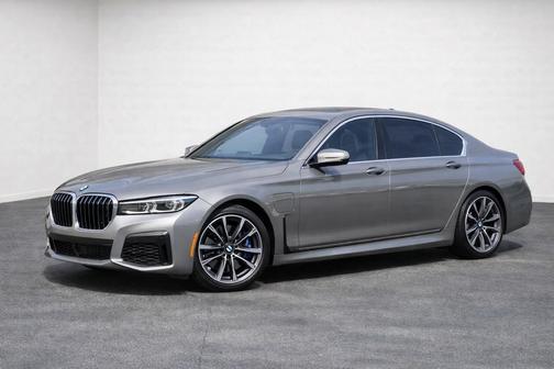 2021 BMW 750 i xDrive
