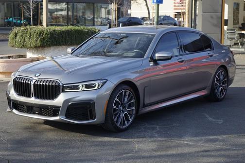 2021 BMW 750 i xDrive