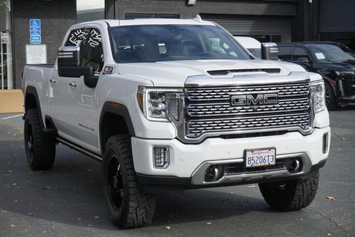 2023 GMC Sierra 2500 Denali