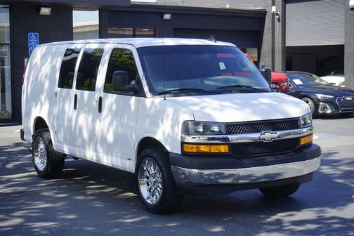 2021 Chevrolet Express 2500 RWD 2500 Regular Wheelbase WT