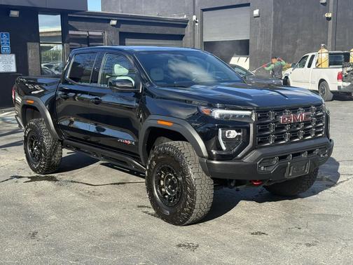 2024 GMC Canyon AT4X