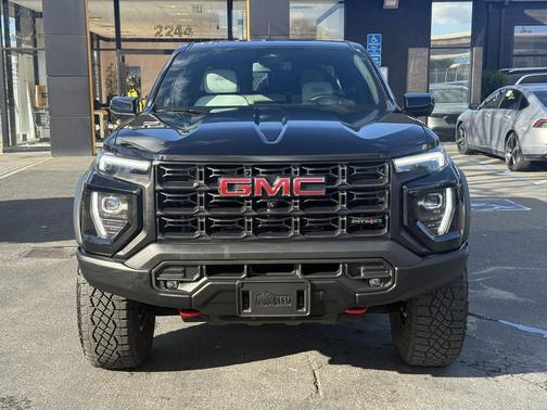 2024 GMC Canyon AT4X