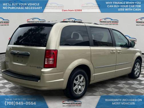 2010 Chrysler Town & Country Touring