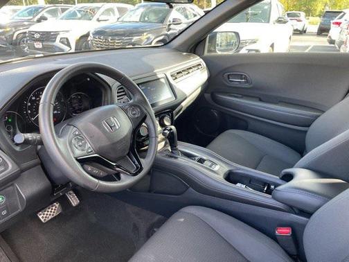 2022 Honda HR-V AWD Sport