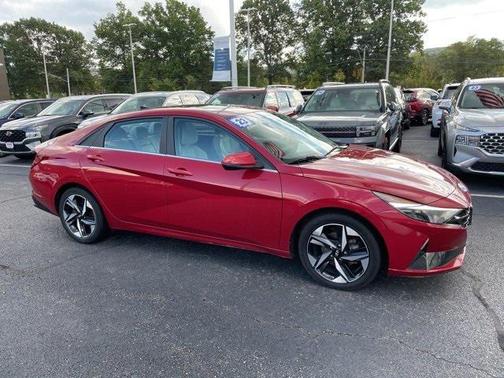2023 Hyundai ELANTRA Limited