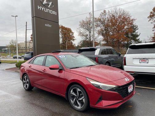 2023 Hyundai ELANTRA SEL