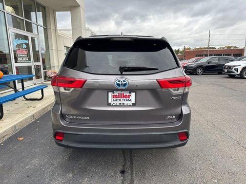 2019 Toyota Highlander Hybrid XLE