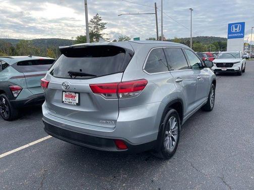2018 Toyota Highlander 