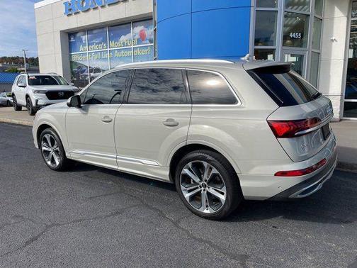 2021 Audi Q7 55 Premium Plus
