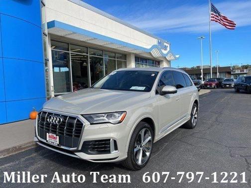2021 Audi Q7 55 Premium Plus