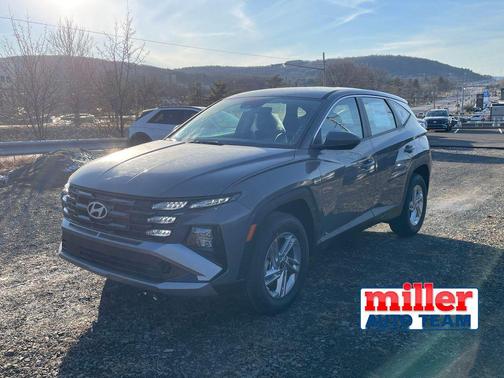 2026 Hyundai TUCSON SE