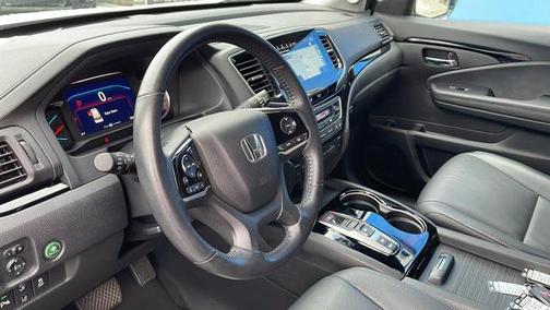 2022 Honda Pilot Touring 8-Passenger