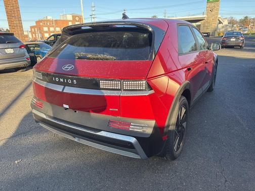 2026 Hyundai IONIQ 5 SEL