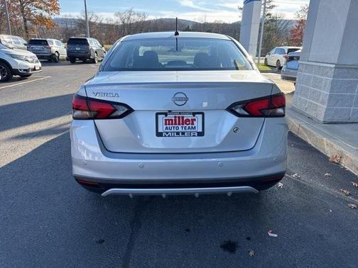 2024 Nissan Versa 1.6 S