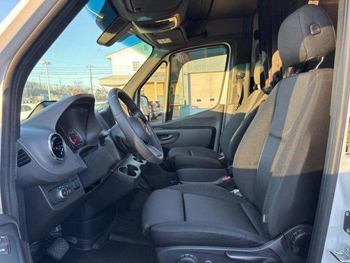 2025 Mercedes-Benz Sprinter 2500 High Roof