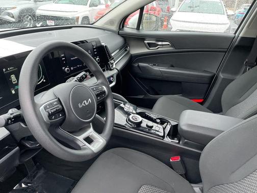 2023 Kia Sportage Hybrid LX