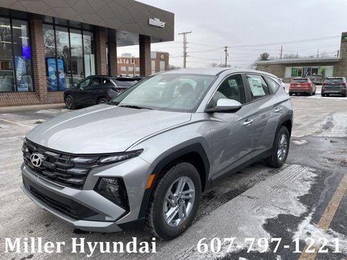 2026 Hyundai TUCSON SE