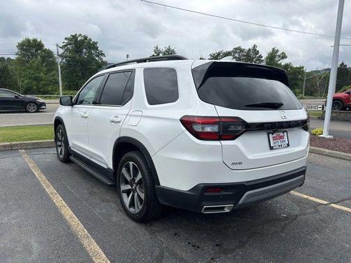 2023 Honda Pilot AWD Elite