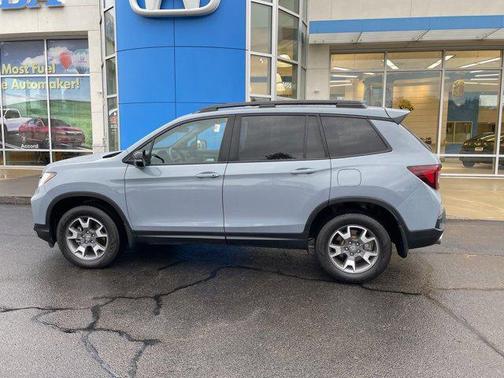 2022 Honda Passport AWD TrailSport