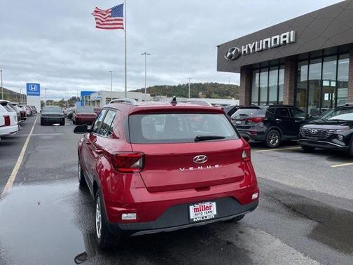 2020 Hyundai VENUE SEL