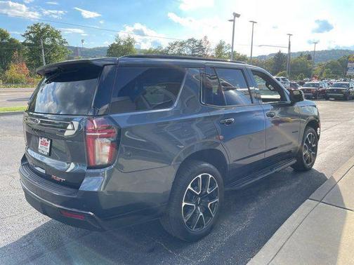 2021 Chevrolet Tahoe 4WD RST