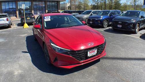2022 Hyundai ELANTRA SEL
