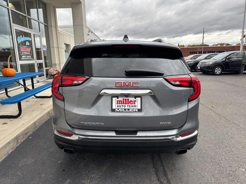 2020 GMC Terrain SLT