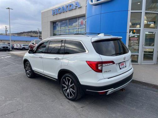 2020 Honda Pilot Touring 8-Passenger