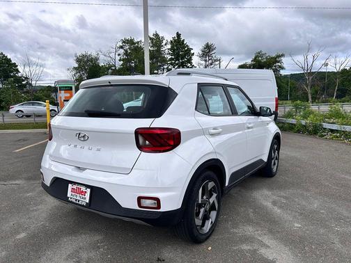 Lunar White 2023 Hyundai VENUE SEL
