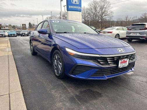2024 Hyundai ELANTRA SEL