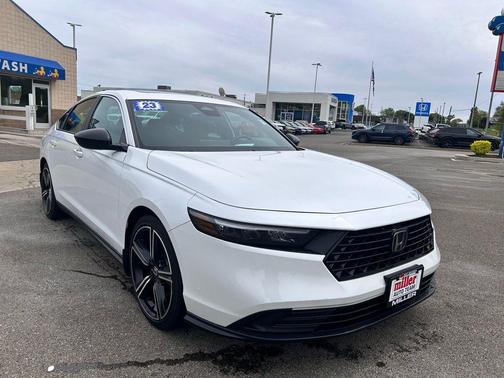 Platinum White Pearl 2023 Honda Accord Hybrid Sport